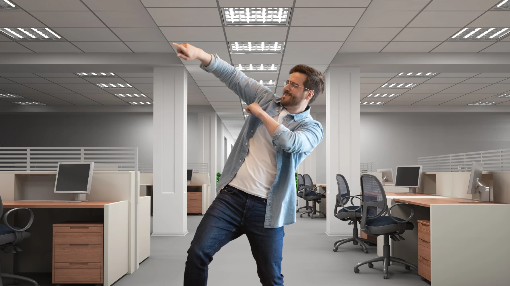 Workshop-Situation in einem modernen Büro